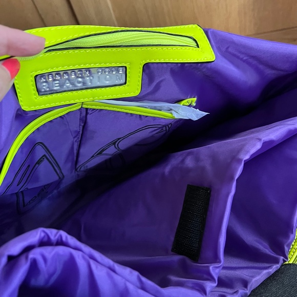 Kenneth Cole Reaction Black / Neon Yellow Tote Bag BNWT - Picture 10 of 11